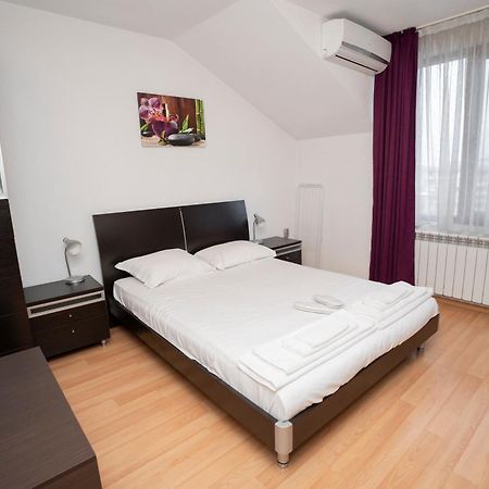Guest House Traikovi Petrich  Εξωτερικό φωτογραφία