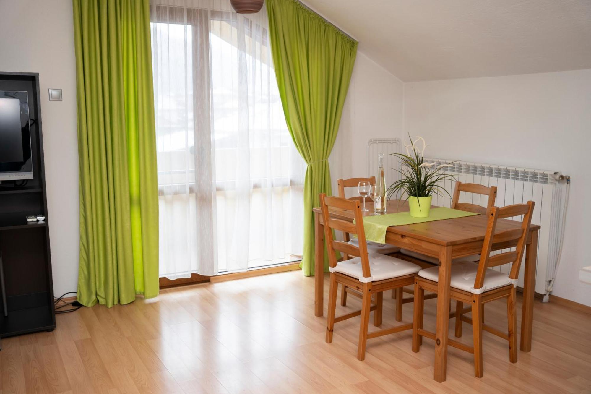 Guest House Traikovi Petrich  Εξωτερικό φωτογραφία